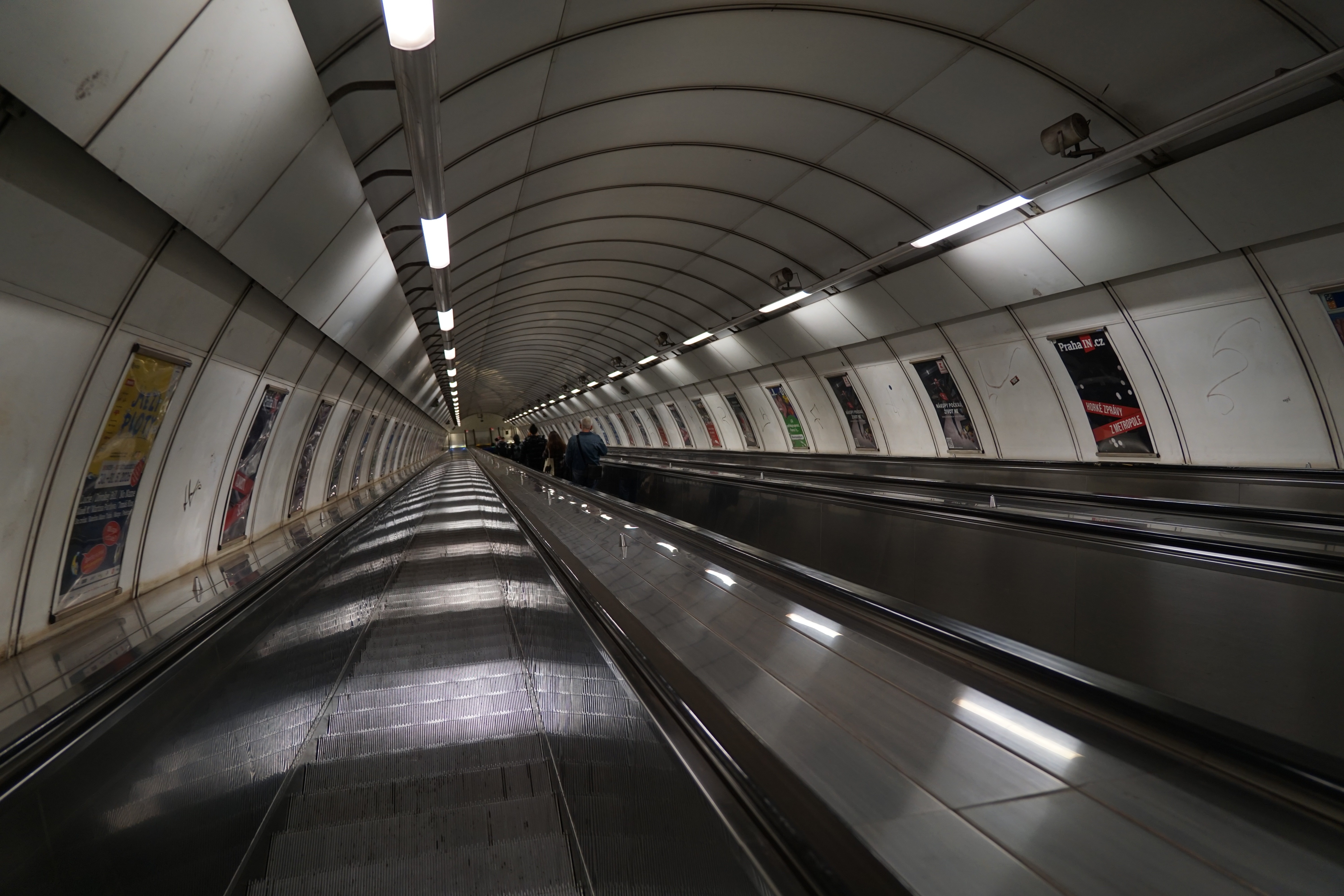 Longest Escalator